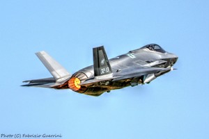 IMG_1492txt-crop_tonemapped.jpg