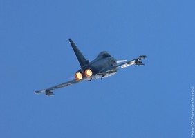 IMG_5572crop-txt1280.jpg
