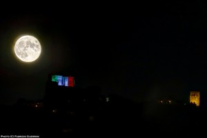 IMG_7618_9_fused-final-txt.jpg